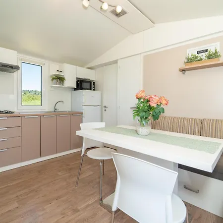 Camping Lovely Stacaravan In With Wifi Ljubač