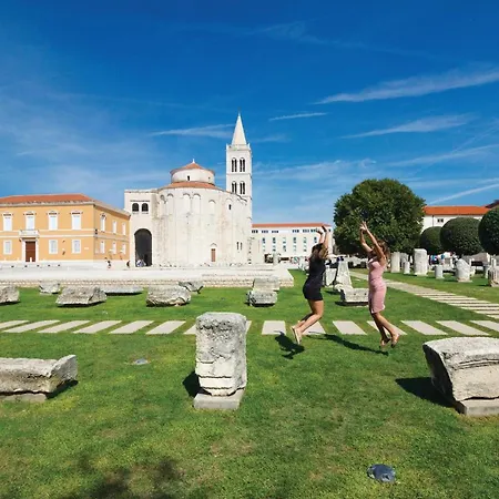 Stacaravan In With Wifi 3* Ljubac (Zadar)
